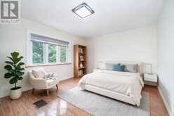 54 THYRA AVENUE | Toronto Ontario | Slide Image Twelve