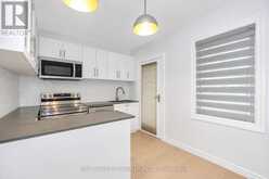 54 THYRA AVENUE | Toronto Ontario | Slide Image Nine