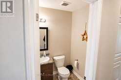 12 - 60 CANTERBURY DRIVE | St. Catharines Ontario | Slide Image Ten