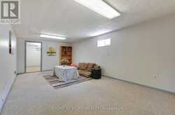 245 WEST 33RD STREET | Hamilton Ontario | Slide Image Sixteen