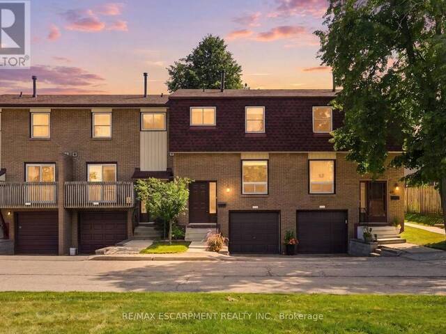 50 - 1115 PARAMOUNT DRIVE Hamilton Ontario, L8J 1P6 - 3 Bedrooms Condo For Sale