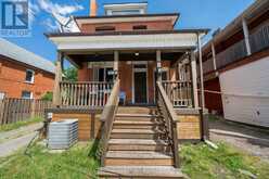 10 FAIRLEIGH AVENUE N | Hamilton Ontario | Slide Image Two