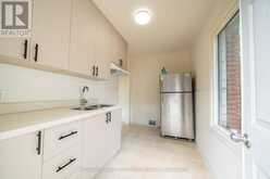 10 FAIRLEIGH AVENUE N | Hamilton Ontario | Slide Image Four