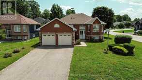 89 ROYAL BEECH DRIVE | Wasaga Beach Ontario | Slide Image Two