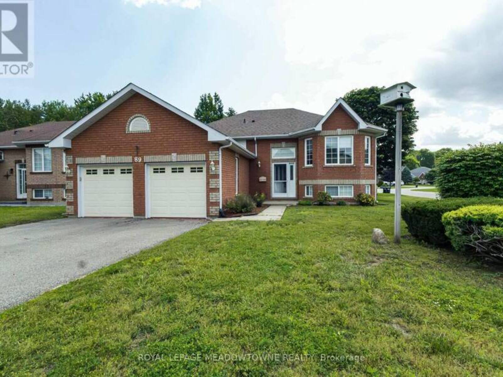 89 ROYAL BEECH DRIVE, Wasaga Beach, Ontario L9Z 1H5