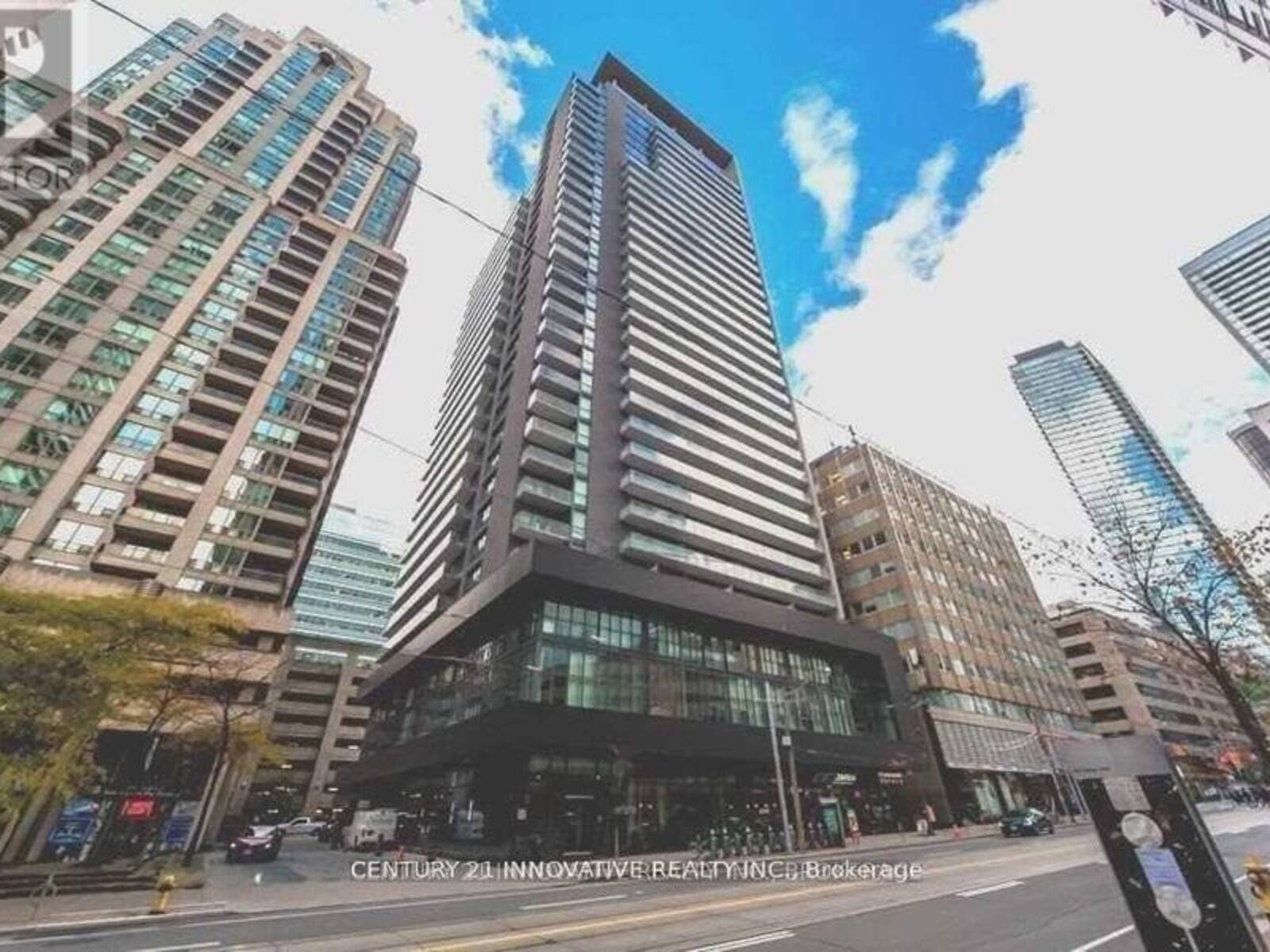 1610 - 770 BAY STREET, Toronto, Ontario M5G 1N6
