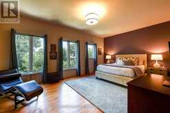 181 RUMSEY ROAD | Toronto Ontario | Slide Image Eighteen