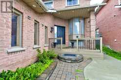 11 MURKAR CRESCENT | Whitby Ontario | Slide Image Four