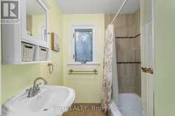 101 HEDGE ROAD | Georgina Ontario | Slide Image Thirty-four