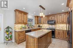 151 NATANYA BOULEVARD | Georgina Ontario | Slide Image Twelve