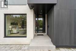 10 HAIDA COURT | Toronto Ontario | Slide Image Four