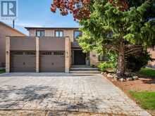 49 MIRIAM CRESCENT | Richmond Hill Ontario | Slide Image Three
