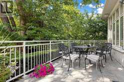 206 - 3531 LAKE SHORE BOULEVARD W | Toronto Ontario | Slide Image Twenty