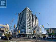 535 - 2020 BATHURST STREET | Toronto Ontario | Slide Image Seventeen