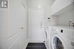 2215 LAPSLEY CRESCENT | Oakville Ontario | Slide Image Nine