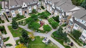 29 - 42 PINERY TRAIL | Toronto Ontario | Slide Image Three