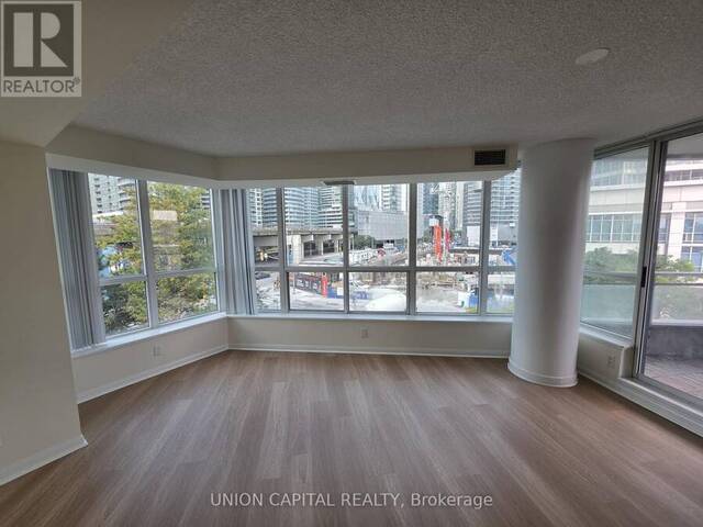 302 - 228 QUEENS QUAY W Toronto Ontario, M5J 2X1 - 2 Bedrooms Waterfront Condo For Sale