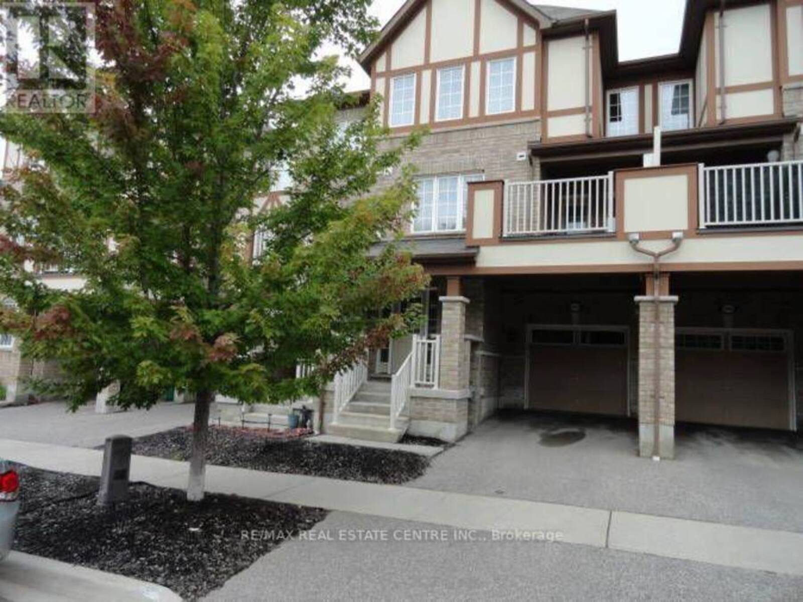 1084 SILK STREET, Pickering, Ontario L1X 0E8