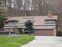 37 MEADOWCLIFFE DRIVE | Toronto Ontario | Slide Image Two