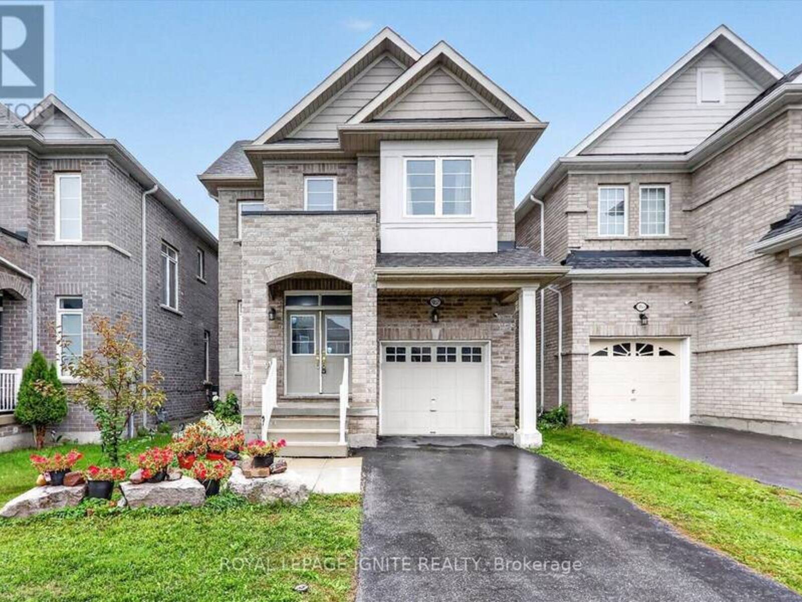 1857 FOSTERBROOK STREET, Oshawa, Ontario L1K 3G5