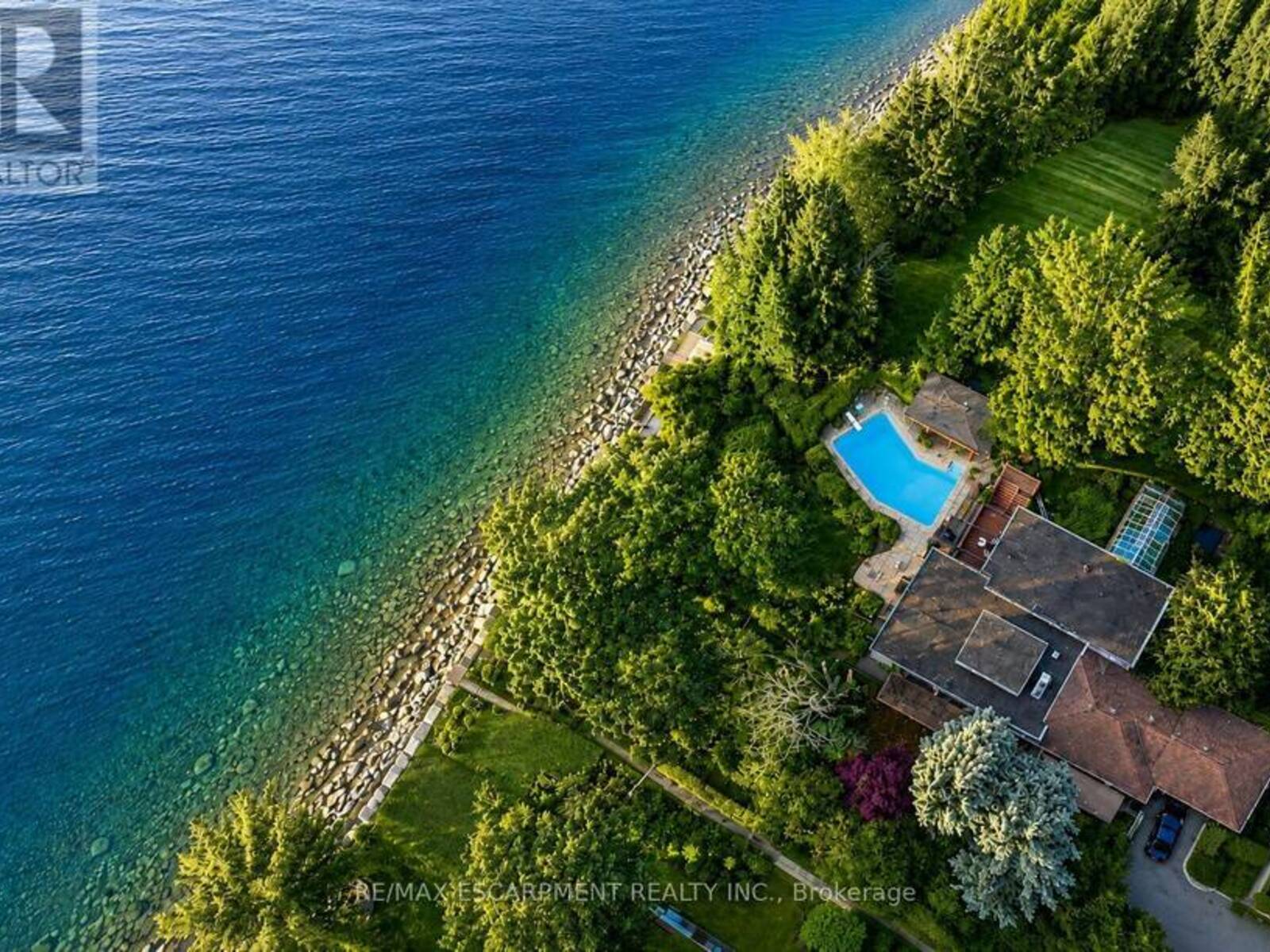 10 BROOKFIELD ROAD, Oakville, Ontario L6K 2Y5
