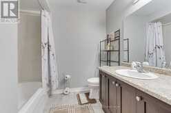 34 GREY WING AVENUE | Georgina Ontario | Slide Image Thirty-two