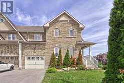 34 GREY WING AVENUE | Georgina Ontario | Slide Image Three
