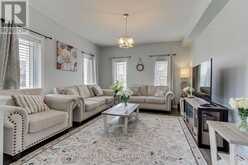 34 GREY WING AVENUE | Georgina Ontario | Slide Image Eight