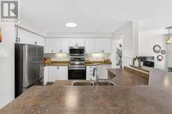 35 - 2871 DARIEN ROAD | Burlington Ontario | Slide Image Seventeen