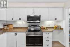 35 - 2871 DARIEN ROAD | Burlington Ontario | Slide Image Nineteen