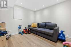 35 - 2871 DARIEN ROAD | Burlington Ontario | Slide Image Thirty-six