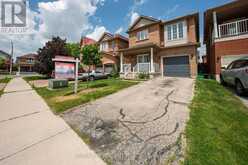 4 REDFINCH WAY | Brampton Ontario | Slide Image Three