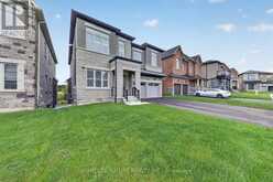2939 GRINDSTONE CRESCENT | Pickering Ontario | Slide Image Three