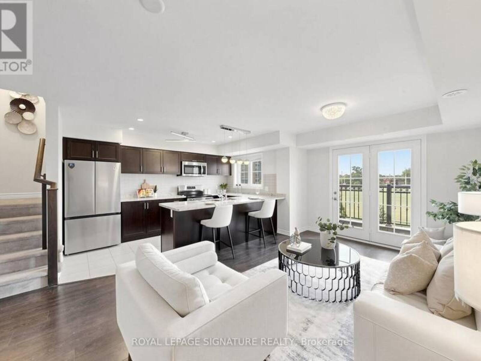 11 - 2441 GREENWICH DRIVE, Oakville, Ontario L6M 0S3