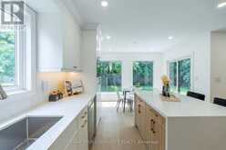 27 HOUSEMAN CRESCENT | Richmond Hill Ontario | Slide Image Sixteen