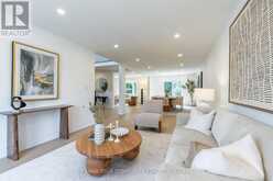 27 HOUSEMAN CRESCENT | Richmond Hill Ontario | Slide Image Eight