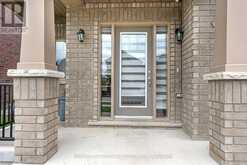 267 HERITAGE STREET | Bradford West Gwillimbury Ontario | Slide Image Three