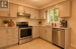 117 WAWINET STREET | Midland Ontario | Slide Image Seven