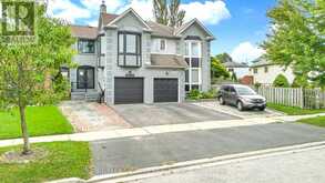 2055 BLUE RIDGE CRESCENT | Pickering Ontario | Slide Image Three