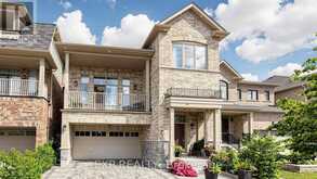 34 BUTTONLEAF CRESCENT | Whitchurch-Stouffville Ontario | Slide Image One