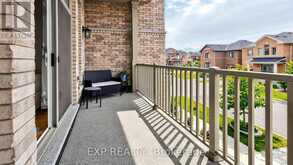 34 BUTTONLEAF CRESCENT | Whitchurch-Stouffville Ontario | Slide Image Thirty-eight
