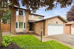 158 WALTON DRIVE | Aurora Ontario | Slide Image Thirty-five