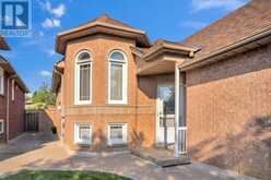 111 SPRINGVIEW DRIVE | Brampton Ontario | Slide Image Seven