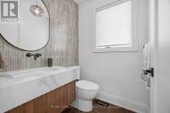 11 PARK BOULEVARD | Toronto Ontario | Slide Image Nineteen