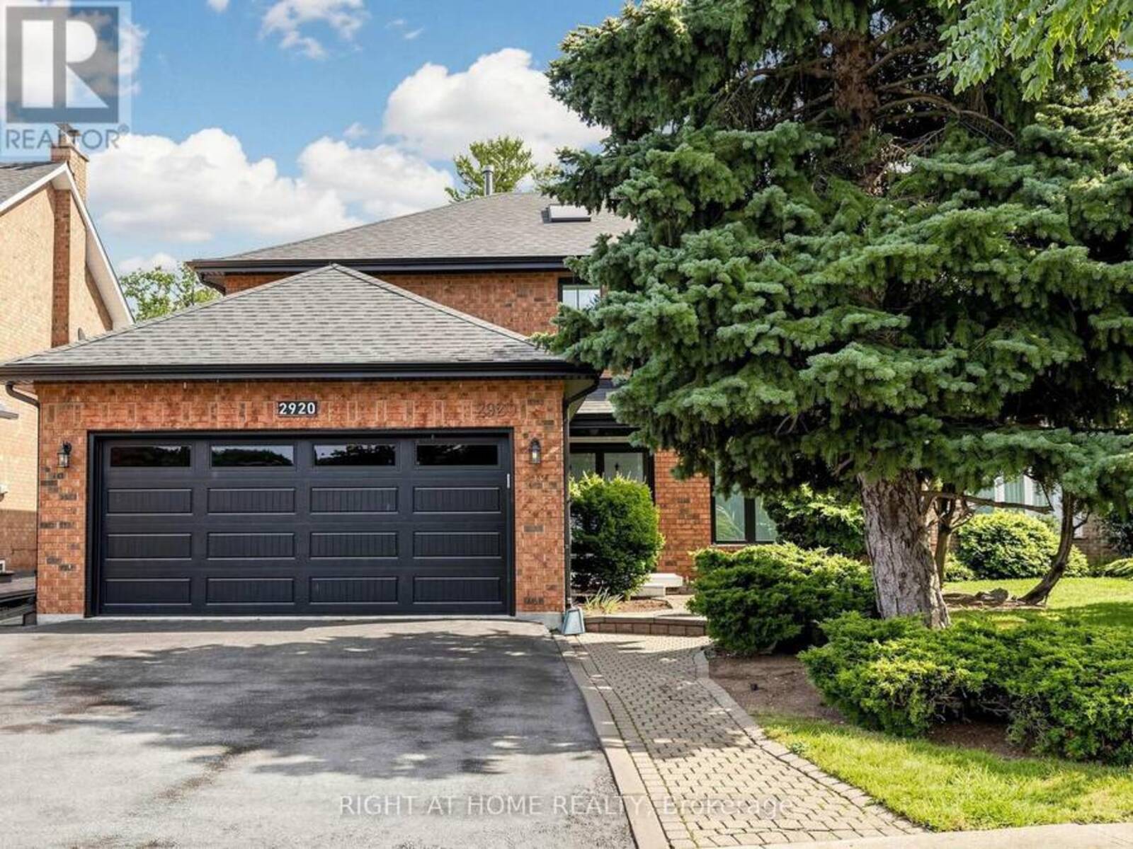 2920 KINGSWAY DRIVE, Oakville, Ontario L6J 6R2