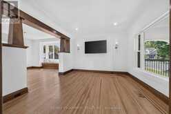 229 PARK ROW S | Hamilton Ontario | Slide Image Ten