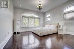 16 FAIRVIEW AVENUE | Richmond Hill Ontario | Slide Image Thirty-eight