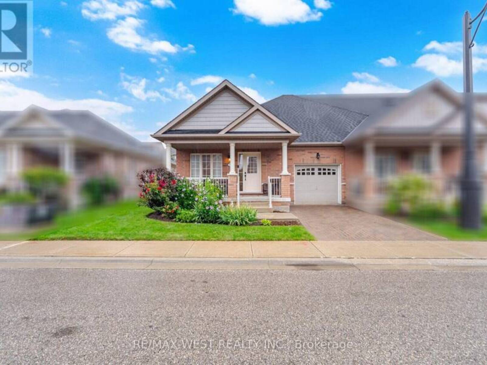 12 MUZZO DRIVE, Brampton, Ontario L6R 3W8