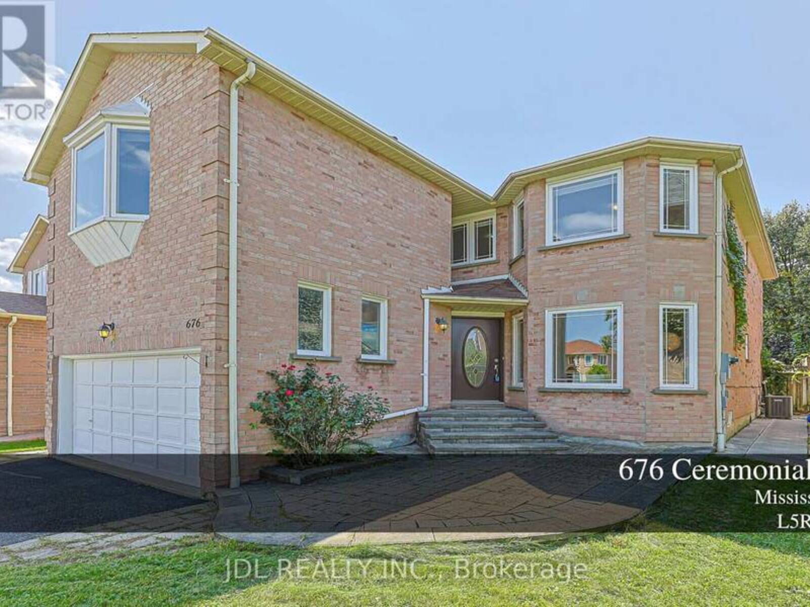 676 CEREMONIAL DRIVE, Mississauga, Ontario L5R 3H9