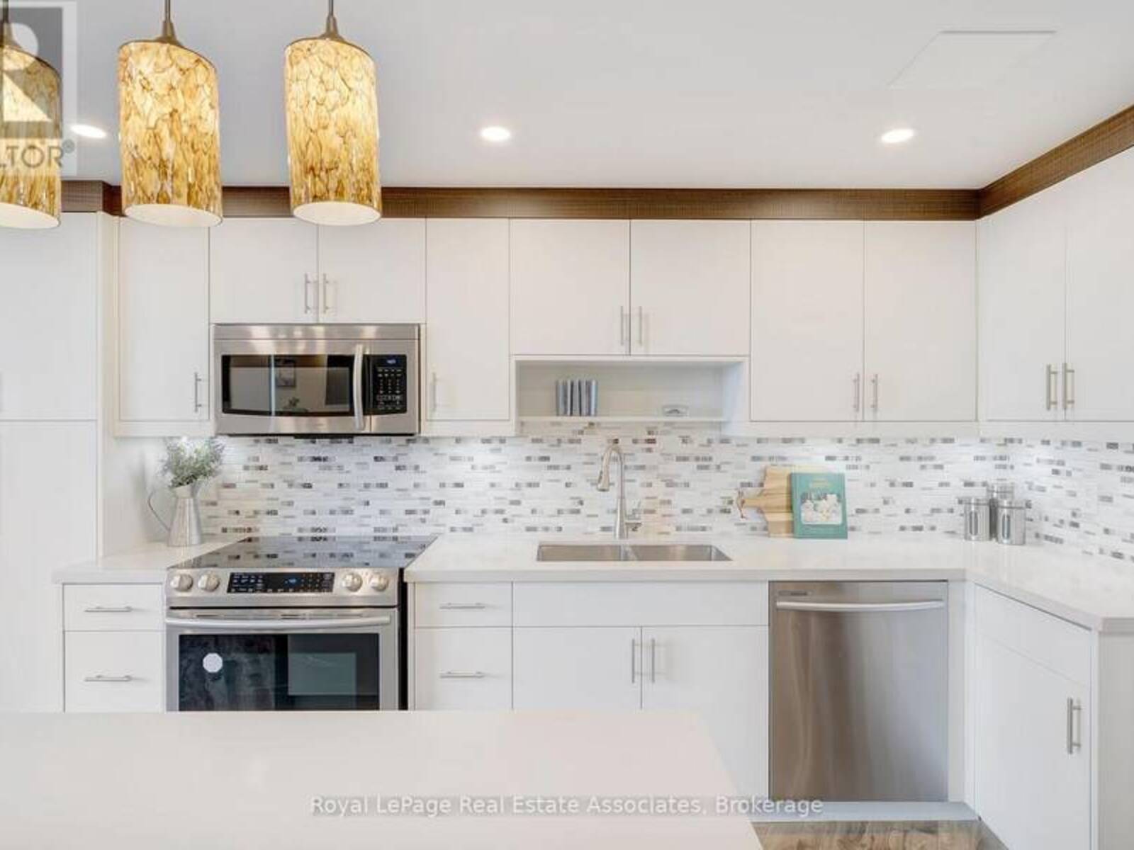 1406 - 335 MILL ROAD, Toronto, Ontario M9C 1Y6